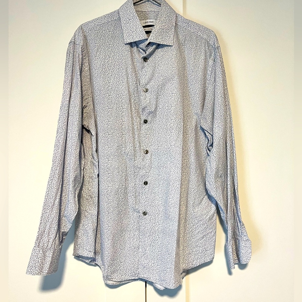 Men’s Calvin Klein dress shirt